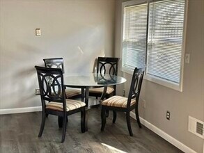 224 Walnut St in Agawam, MA - Building Photo - Building Photo