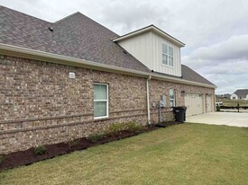 326 Setter Trail in Pike Road, AL - Foto de edificio - Building Photo