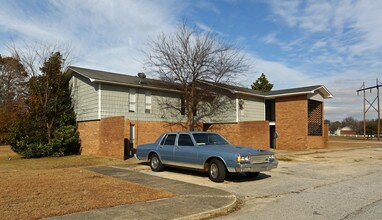 Lakeland Apartments in Lexington, SC - Building Photo - Building Photo