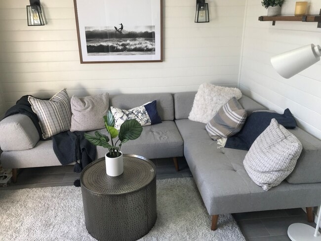 827 San Luis Rey Pl, Unit 827 in San Diego, CA - Building Photo - Building Photo