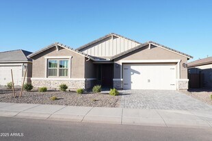 40562 W Michaels Dr in Maricopa, AZ - Building Photo