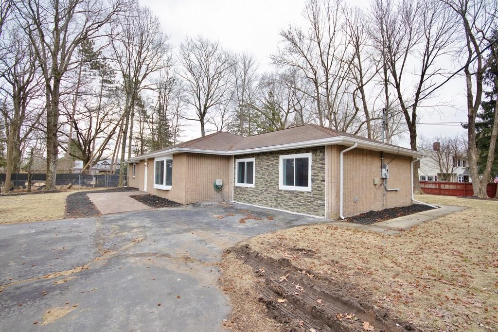 3 Shadowmere Rd in Monroe, NY - Building Photo