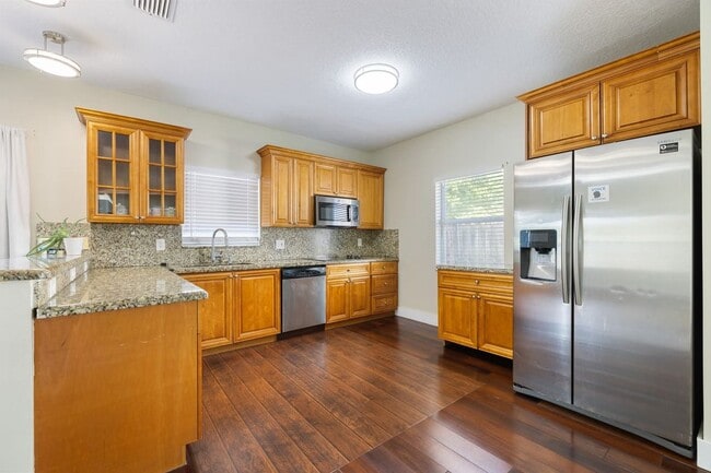 1512 SW 106th Ave in Pembroke Pines, FL - Building Photo - Building Photo