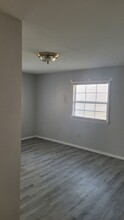 201 Ashmore St in Hinesville, GA - Building Photo - Building Photo
