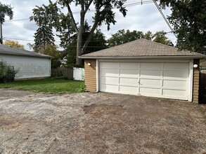 830 LaGrange Rd in La Grange, IL - Foto de edificio - Building Photo