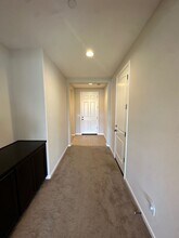 3251 Tinker Creek Way in Chico, CA - Building Photo - Building Photo