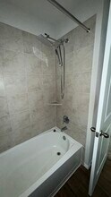 21143 Waze Lewis Dr in Roman Forest, TX - Building Photo - Building Photo