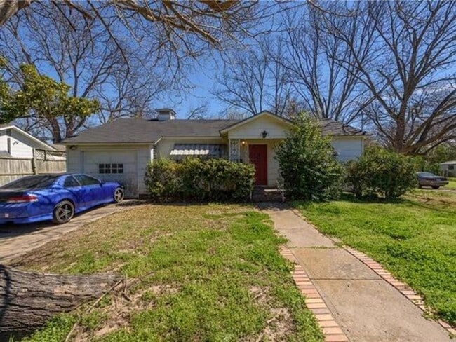 1200 Coit St in Denton, TX - Building Photo - Building Photo