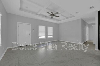 1012 E la Cantera Ave in McAllen, TX - Building Photo - Building Photo