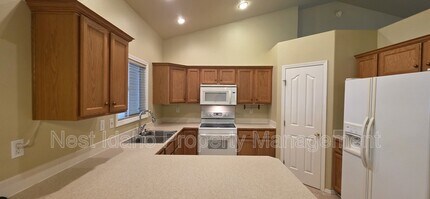 2903 N Rough Stone Way in Meridian, ID - Building Photo - Building Photo