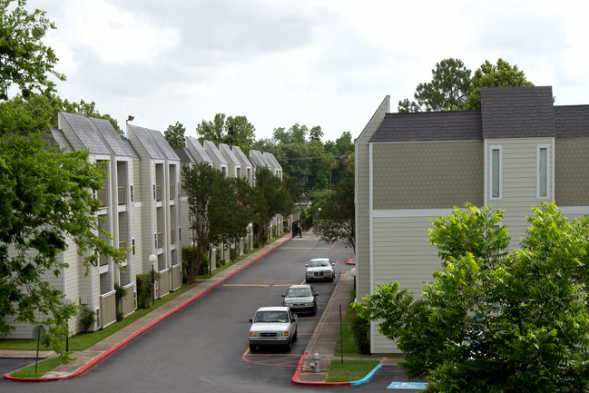 Mark Twain II in River Ridge, LA - Building Photo - Building Photo