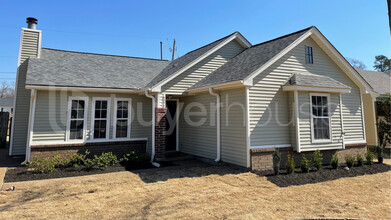 4338 Rosswood Dr in Memphis, TN - Building Photo - Building Photo