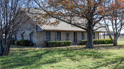 622 TX-101 in Chico, TX - Building Photo - Building Photo