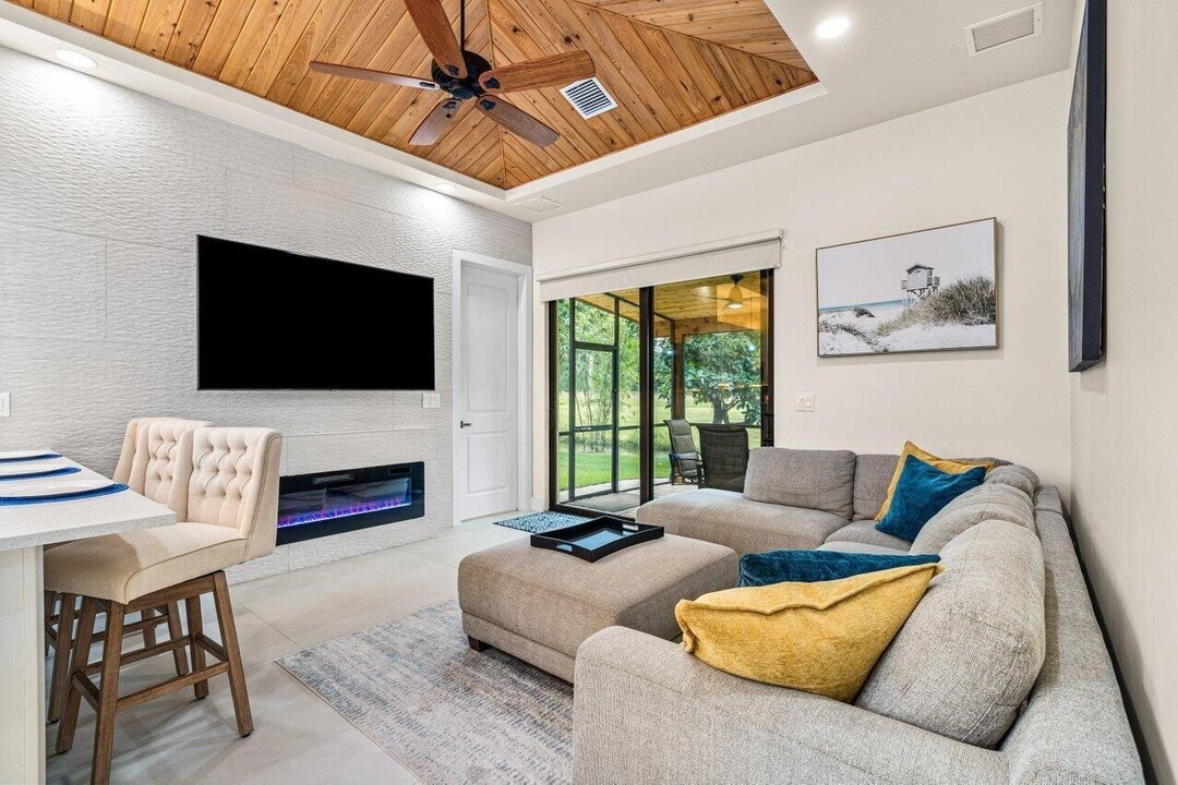 12466 Quercus Ln in Wellington, FL - Building Photo