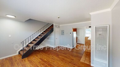 625 F St in Petaluma, CA - Building Photo - Building Photo