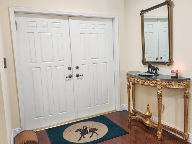 property at 2099 Greenview Cove Dr