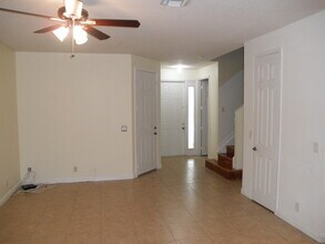 4381 Cotswold Hills Dr in Lake Worth Beach, FL - Building Photo - Building Photo