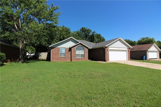 property at 2103 SE S St