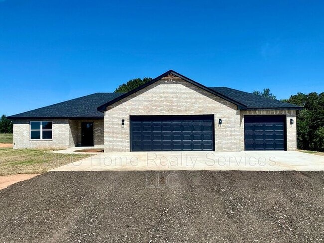 property at 2184 Hilltop Ln