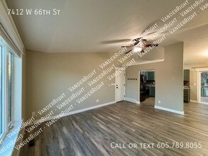 7412 W 66th St in Sioux Falls, SD - Building Photo - Building Photo