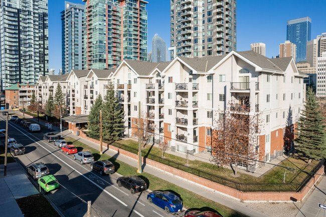 Polo Terrace in Calgary, AB - Building Photo - Building Photo