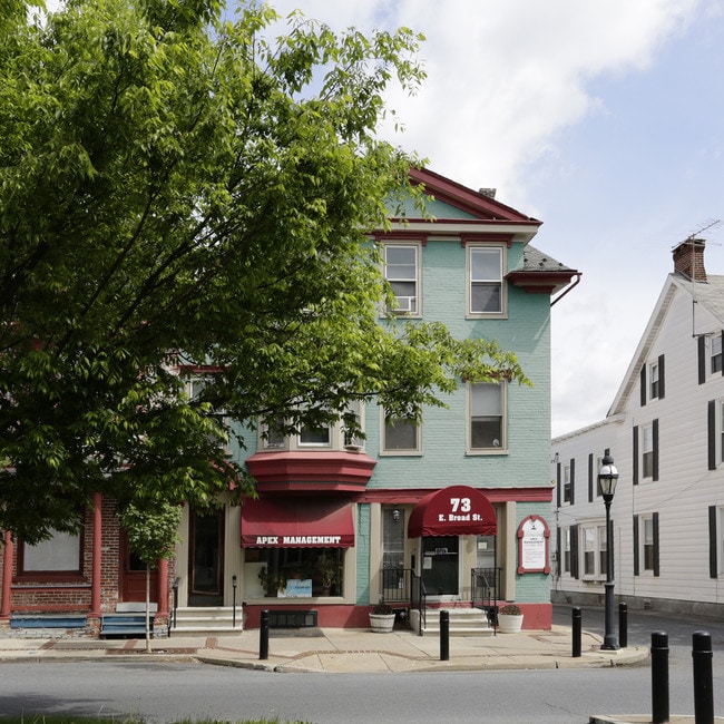 73 E Broad St in Bethlehem, PA - Foto de edificio - Building Photo