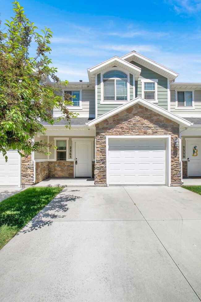 2363 Arthur Way in West Haven, UT - Building Photo - Building Photo
