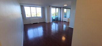 10401 Grosvenor Pl, Unit 518 10401 in Rockville, MD - Building Photo