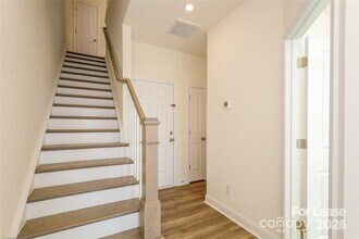 5002 S Msn Ln in Charlotte, NC - Building Photo - Building Photo