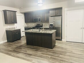 11528-14055 4055 W in South Jordan, UT - Building Photo - Building Photo