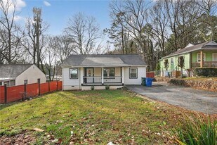 871 Hargis St SE in Atlanta, GA - Building Photo