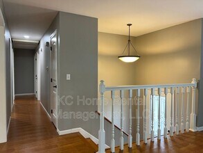8704 N Shannon Ave in Kansas City, MO - Foto de edificio - Building Photo
