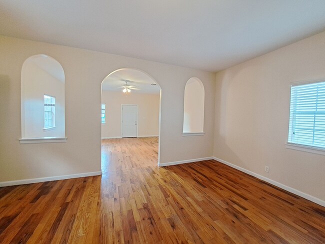 2641 Gravier St-Unit -2641-C in New Orleans, LA - Building Photo - Building Photo