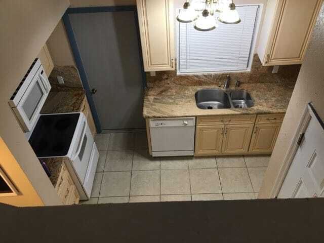 12414 Touchton Dr, Unit 97 in Tampa, FL - Building Photo - Building Photo