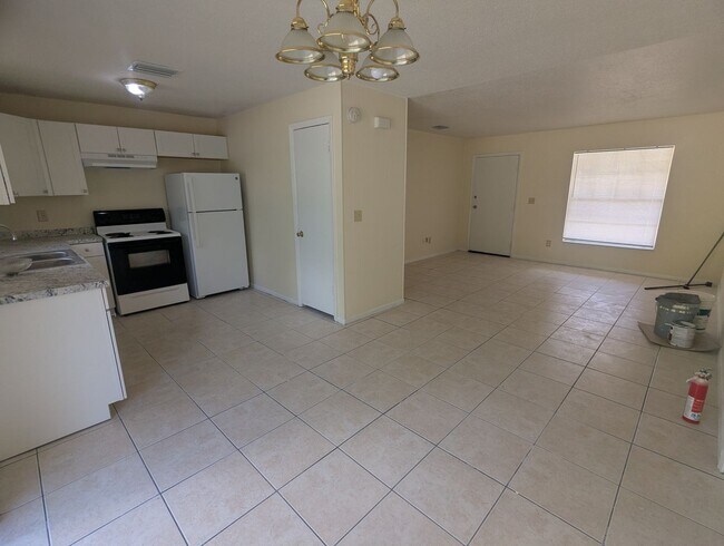 2761 Azalea Dr in Longwood, FL - Building Photo - Building Photo