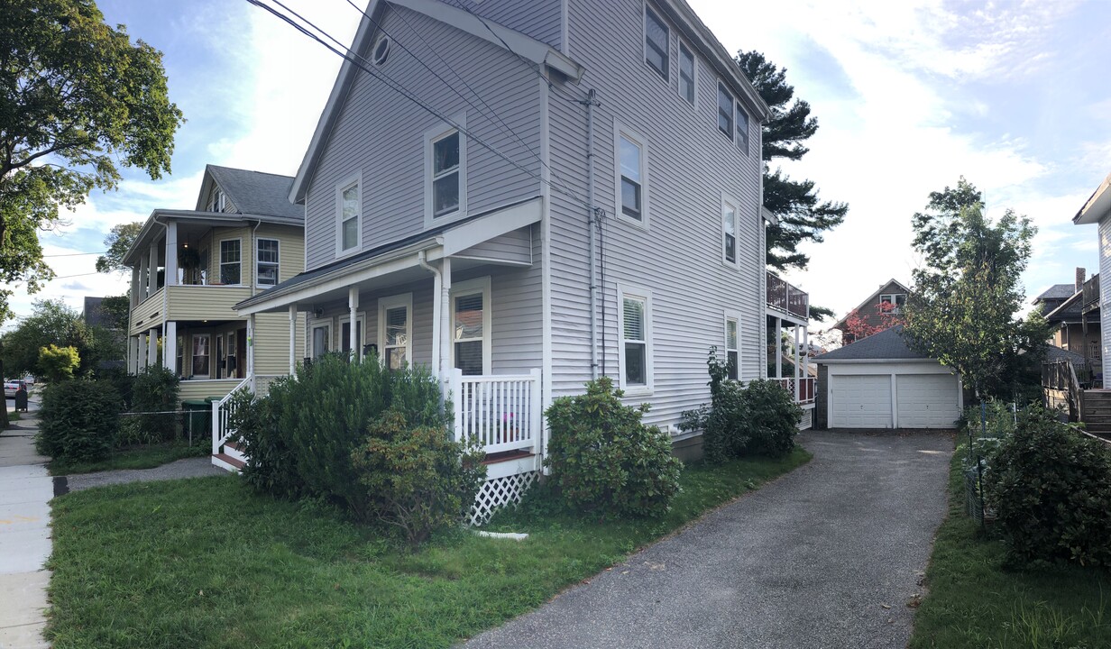 65 Quincy St, Unit 2 in Medford, MA - Building Photo