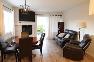 1682 Circa Del Lago in San Marcos, CA - Building Photo