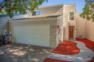 1931 Renoir Ave in Davis, CA - Building Photo