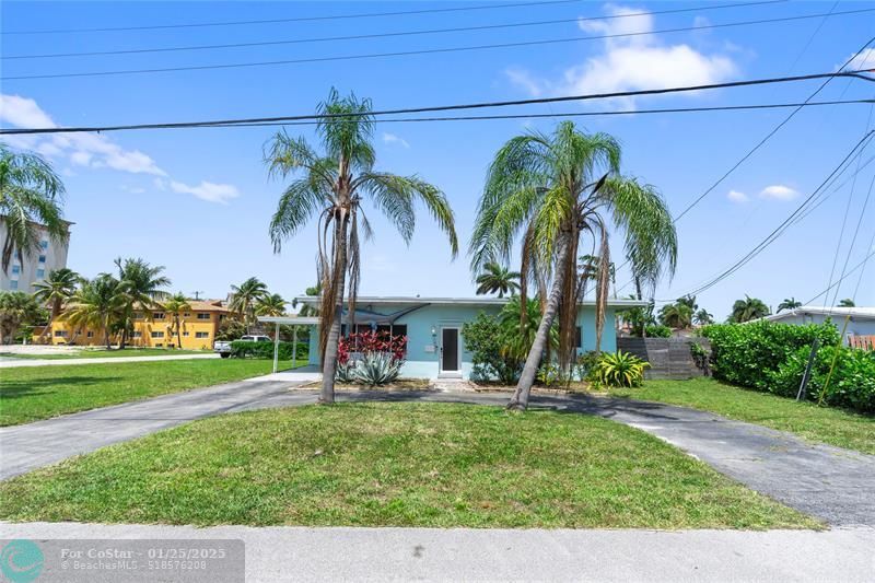 2215 SE 10th St in Pompano Beach, FL - Building Photo