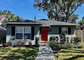 2745 4th Ave S in St. Petersburg, FL - Building Photo