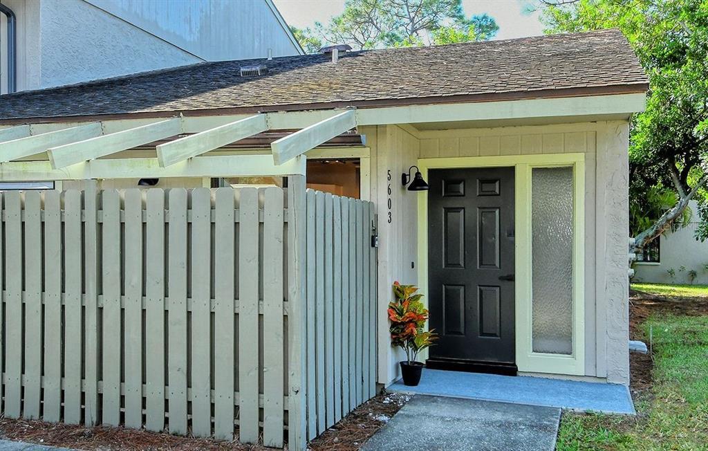 5603 Summerside Ln in Sarasota, FL - Building Photo