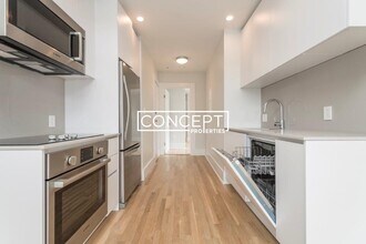 10 Elko St in Boston, MA - Foto de edificio - Building Photo