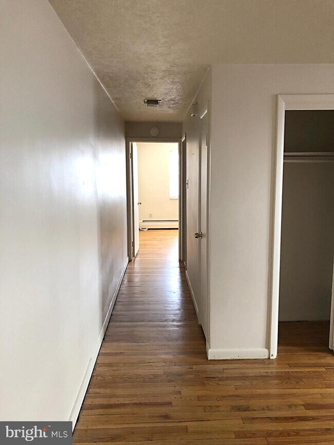 15 S Black Horse Pike-Unit -A in Haddon Heights, NJ - Building Photo - Building Photo