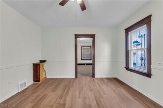 3998 E 54th St in Newburgh Heights, OH - Building Photo - Building Photo