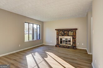 288 Country Club Dr in Jonesboro, GA - Building Photo - Building Photo