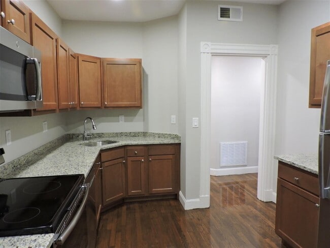 56 JFK St, Unit 5