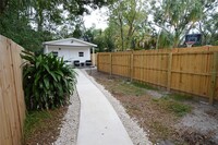 10934 N Blvd in Tampa, FL - Building Photo - Building Photo