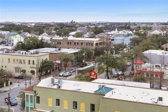 1205 St Charles Ave in New Orleans, LA - Building Photo - Building Photo