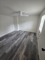 111 8th St E in Winter Haven, FL - Building Photo