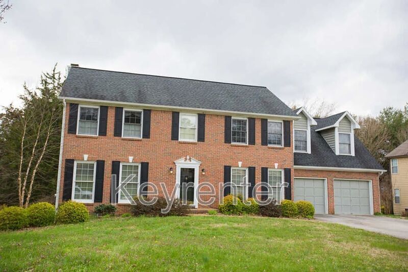 1321 Shadybrook Cove Ln in Knoxville, TN - Building Photo